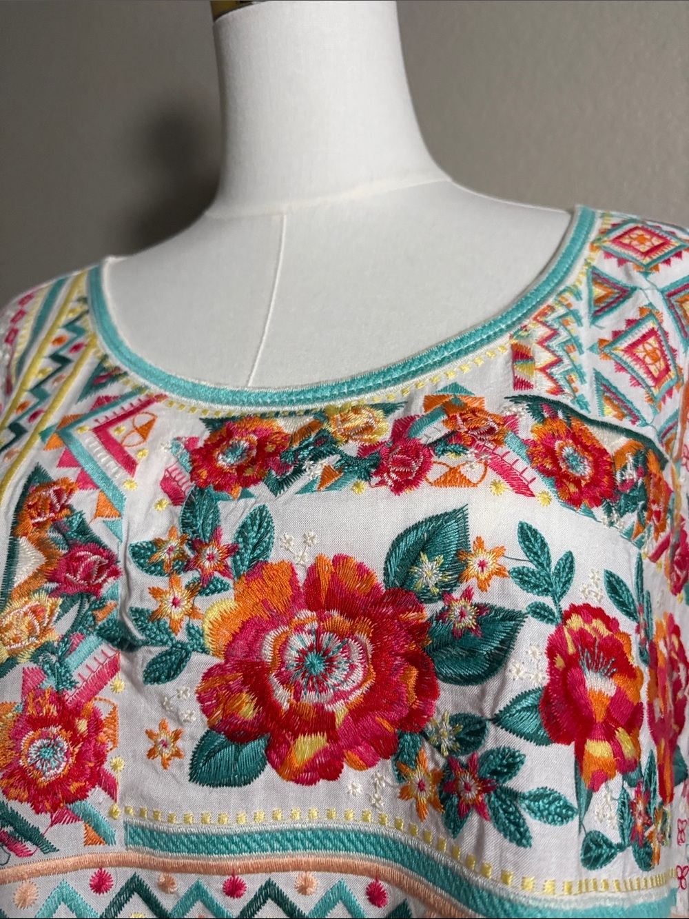 Savanna Jane White Tunic with Coral, Teal & Yellow Embroidery - Picture 3 of 8